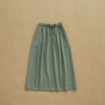 年中着られるウエストゴムのスカート（裏起毛ペチコート付き）/ オリーブグリーン / Tサイズの商品写真