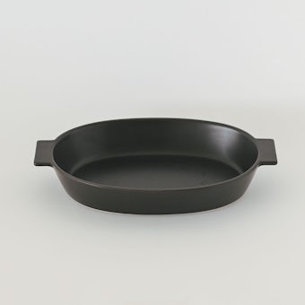 「つくってそのまま食卓へ」オーバル型のグリル調理皿（M / 25cm）/ ブラックの商品写真