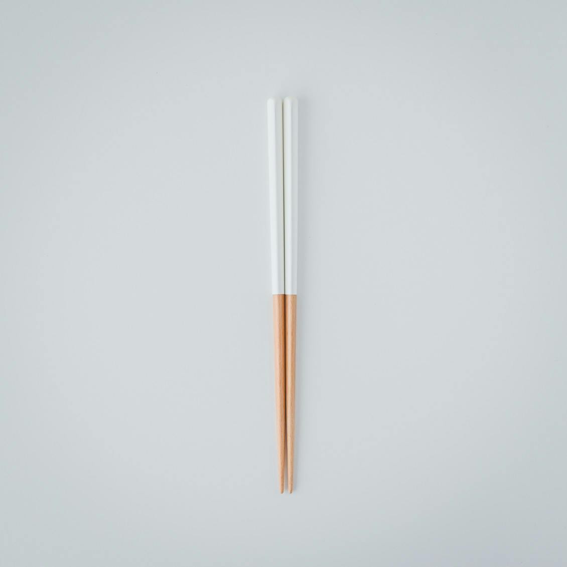 手になじむ三角形のお箸 / オフホワイト / 23cmの商品写真