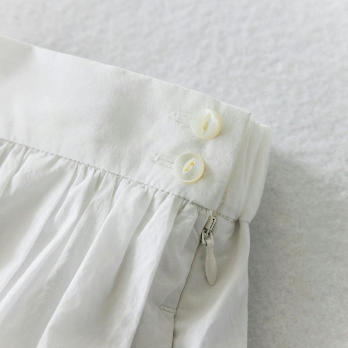 凛とした、大人のための白スカート（S / M サイズ） - 北欧、暮らしの道具店