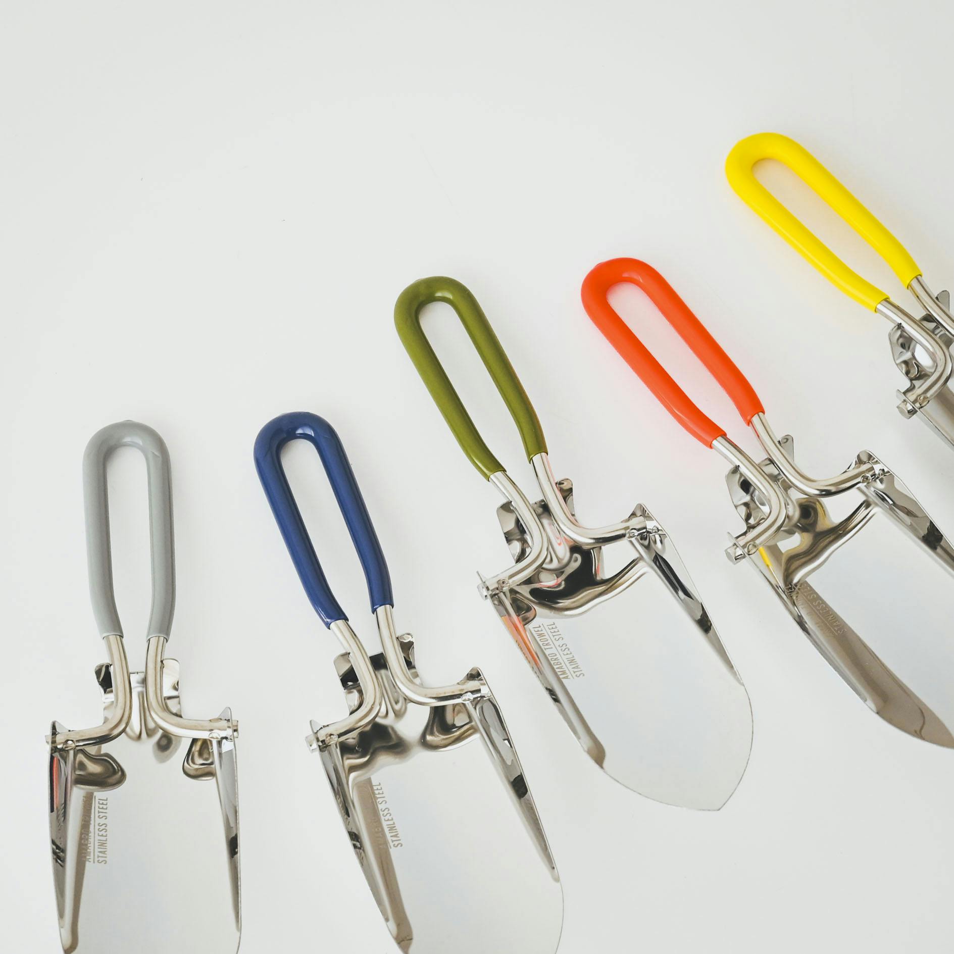 amabro / TROWEL / 折りたたみスコップ - 北欧、暮らしの道具店