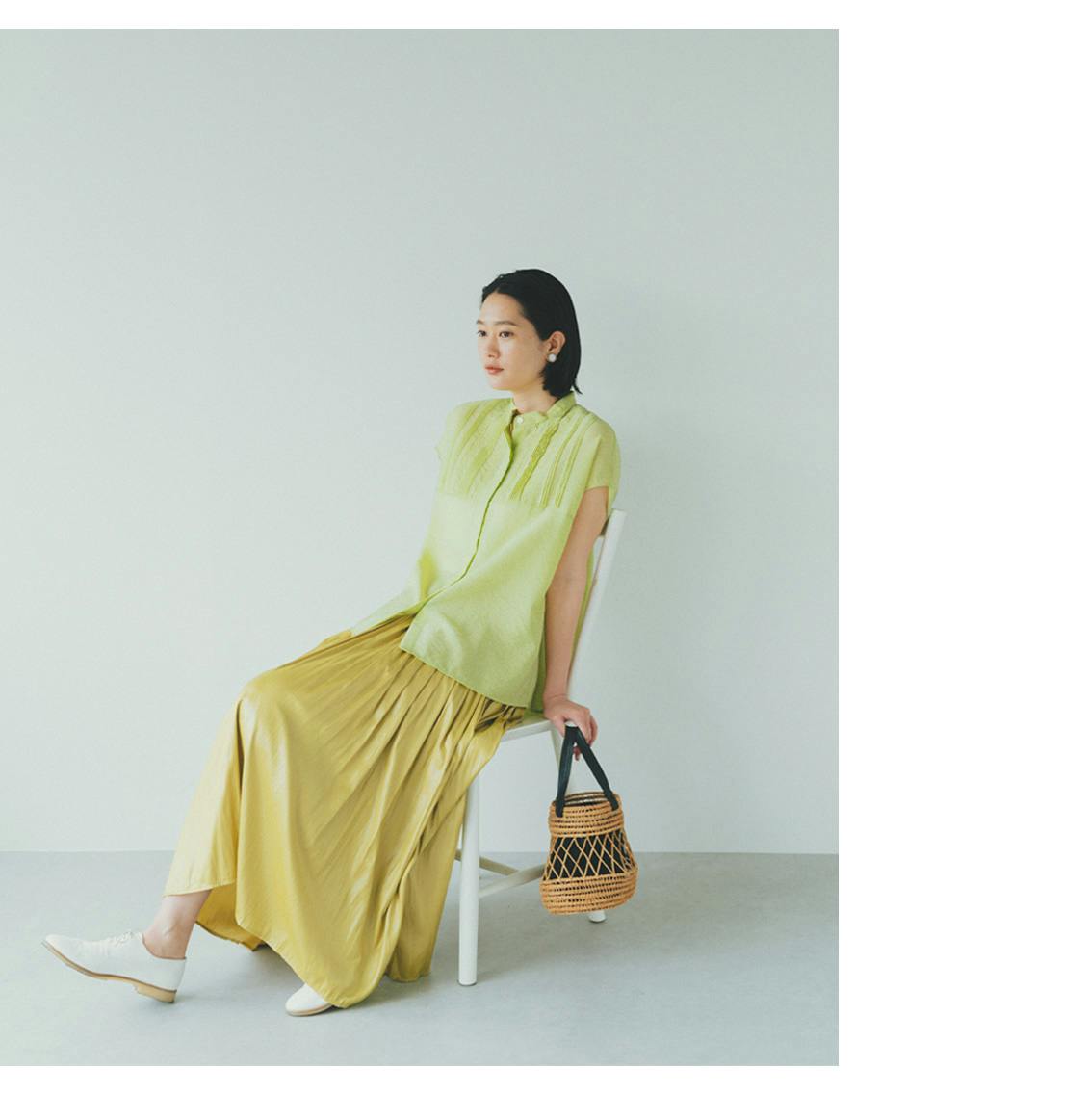 あの花を、まとえたら」とろみ素材のシアーブラウス
