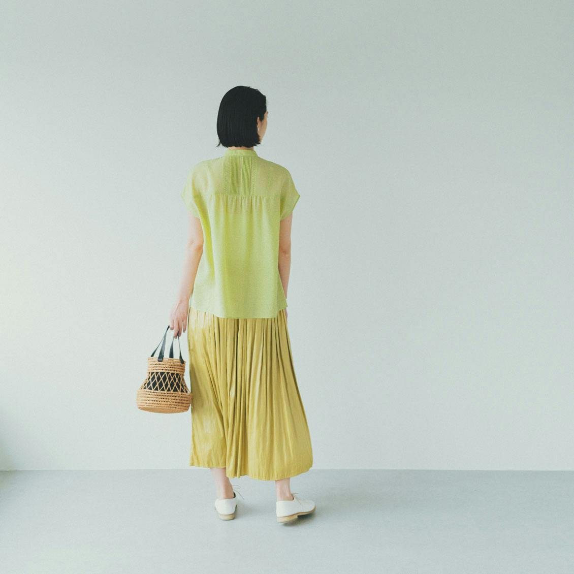 あの花を、まとえたら」とろみ素材のシアーブラウス / スイートピー