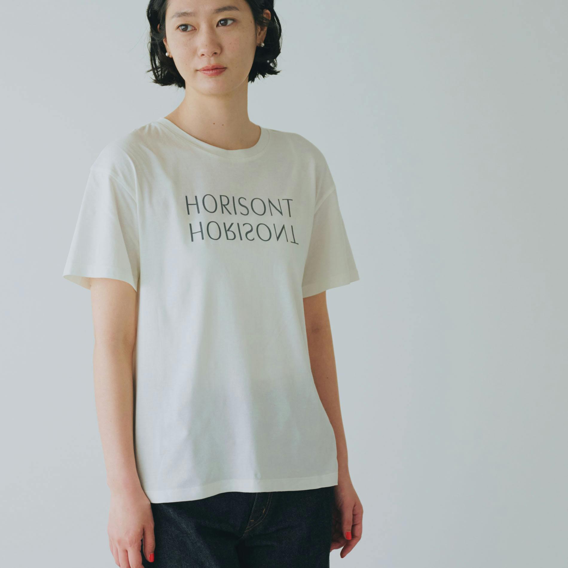 夏の大人に、アクセント」なめらか素材のロゴTシャツ - 北欧、暮らしの道具店