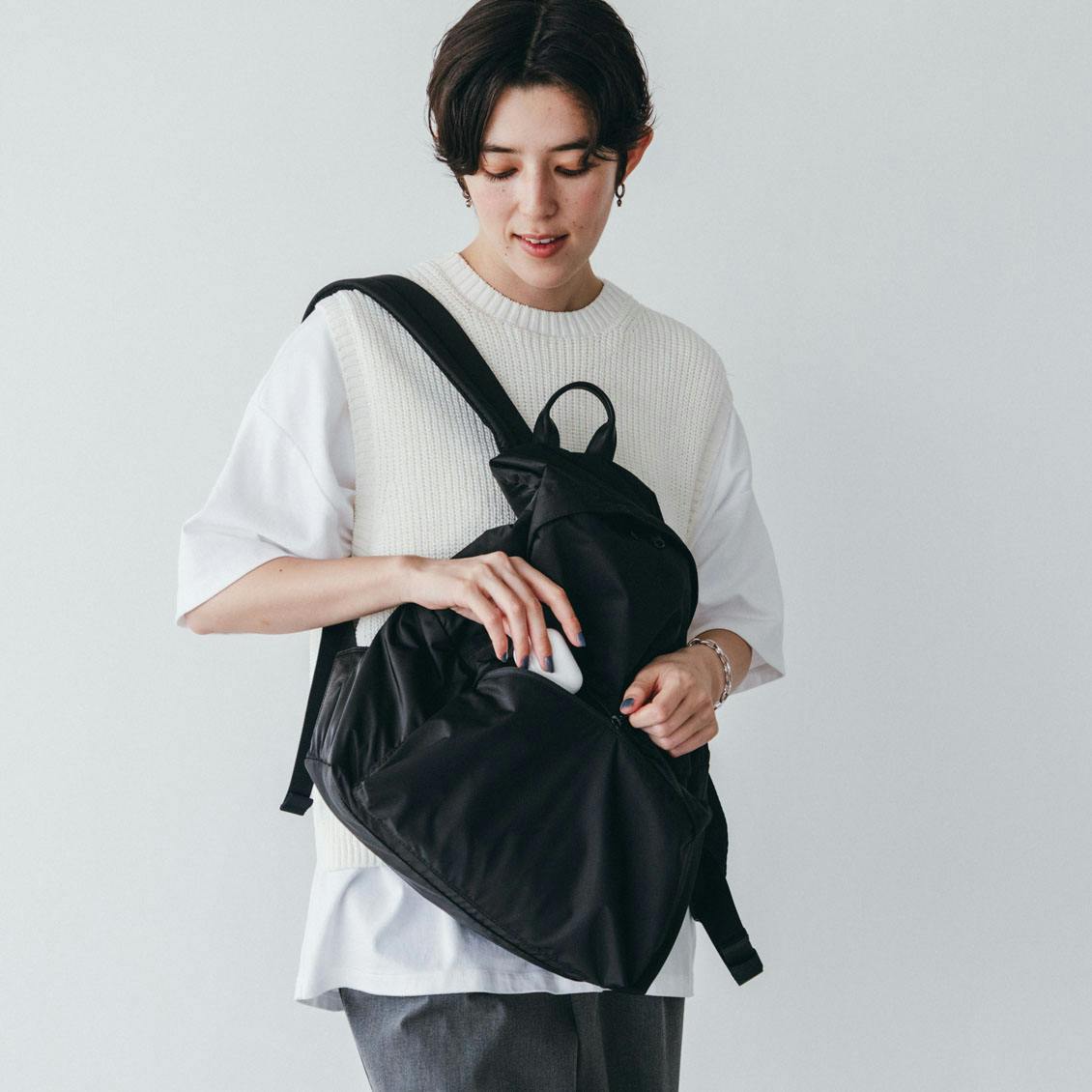 北欧暮らしの道具店NORMALLY ブラックバックパック