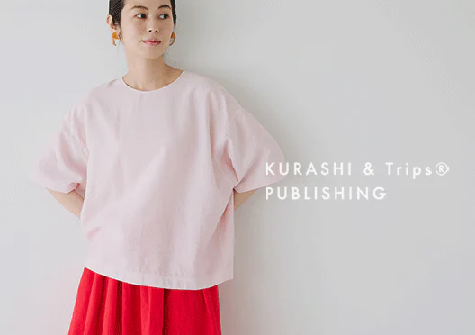 「涼しさも、品のよさも」きれい色のTシャツブラウスの画像