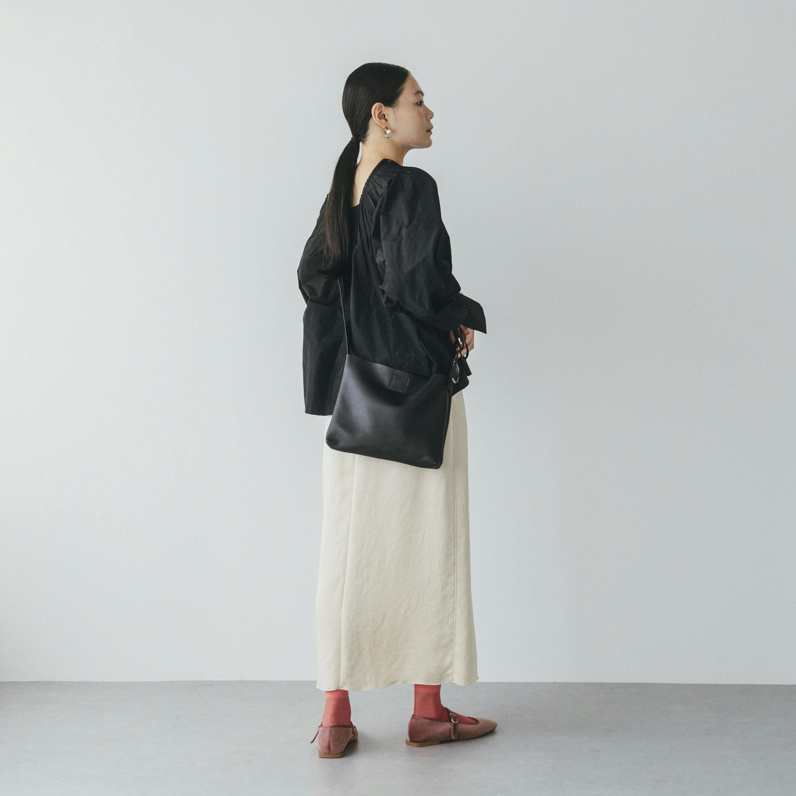 ATELIER 4.5 / レザーショルダーバッグ - 北欧、暮らしの道具店