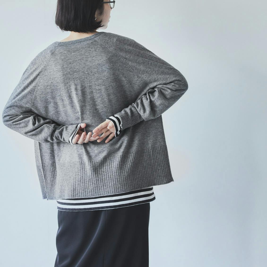 北欧、暮らしの道具店開けても閉じても、コーデがまとまるカーディガン