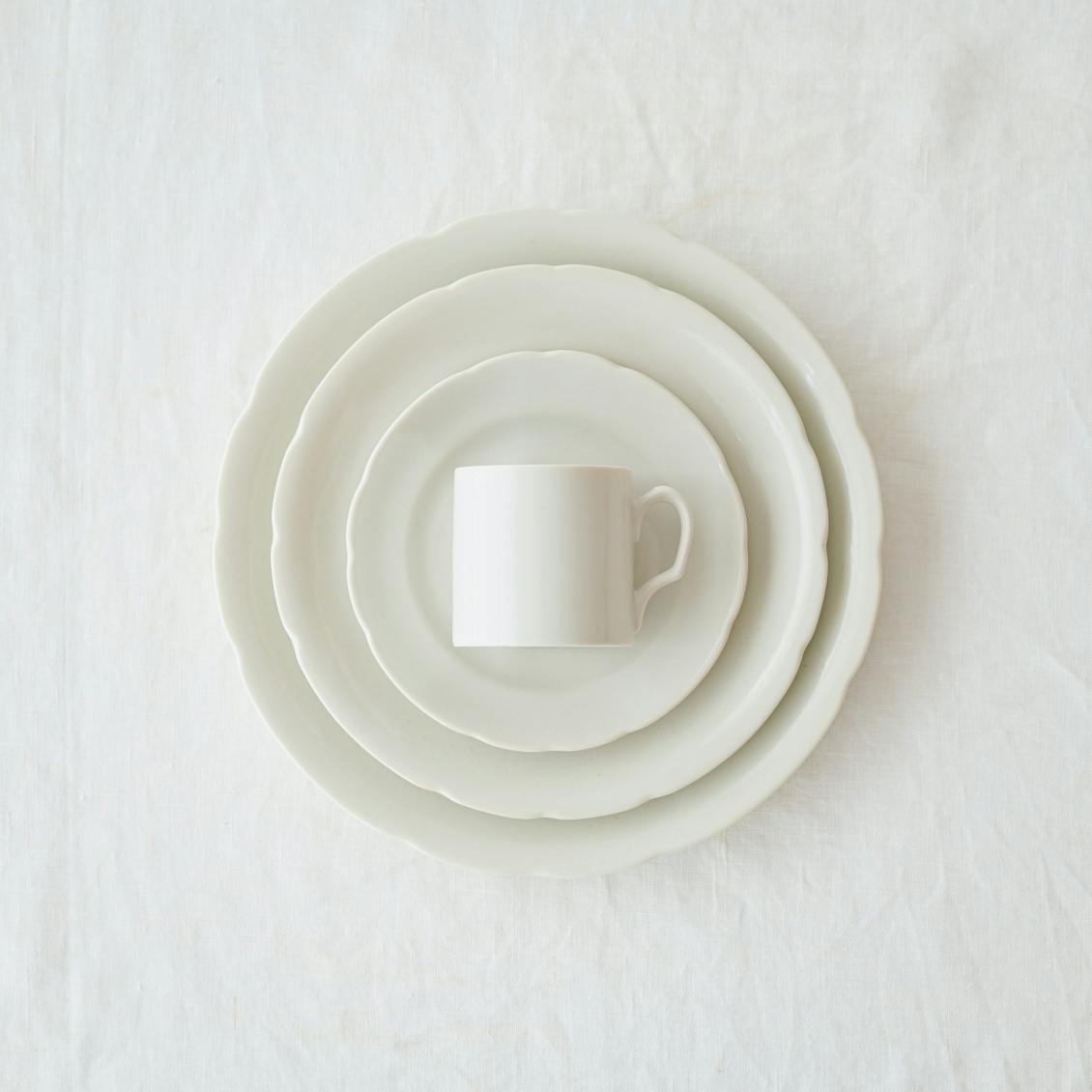 FOOD FOR THOUGHT 花リムプレートL（25cm） - 北欧、暮らしの道具店