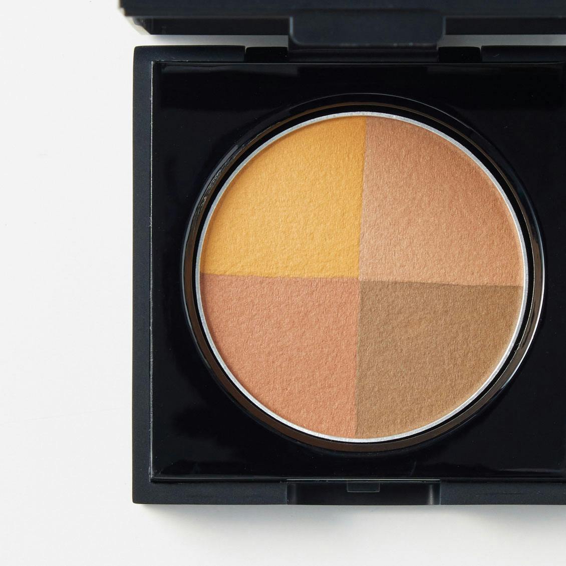 イエローブラウン