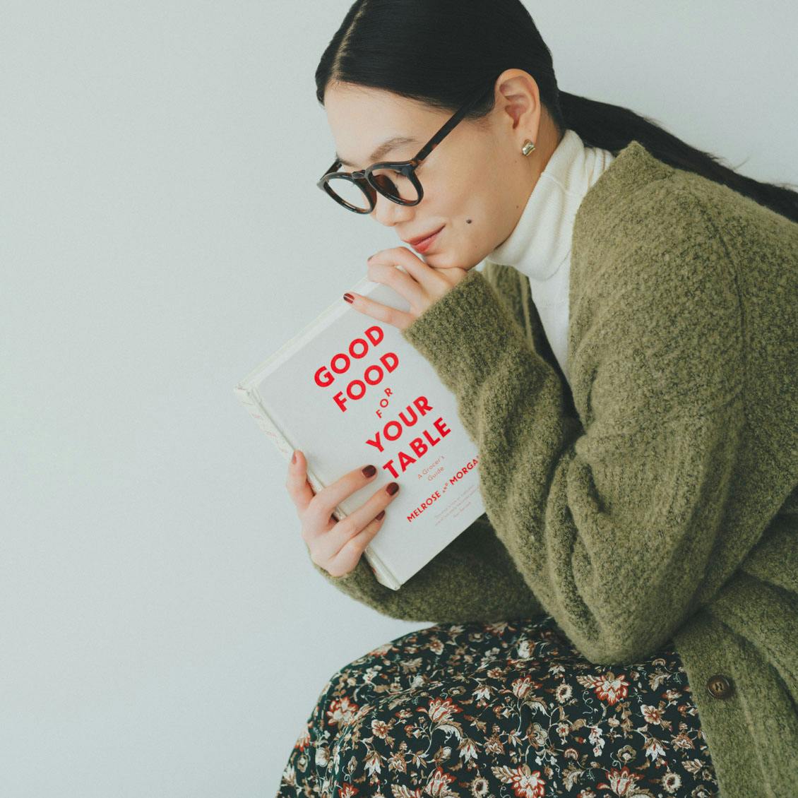 やわらかに、品よく」アルパカ混のブークレカーディガン - 北欧