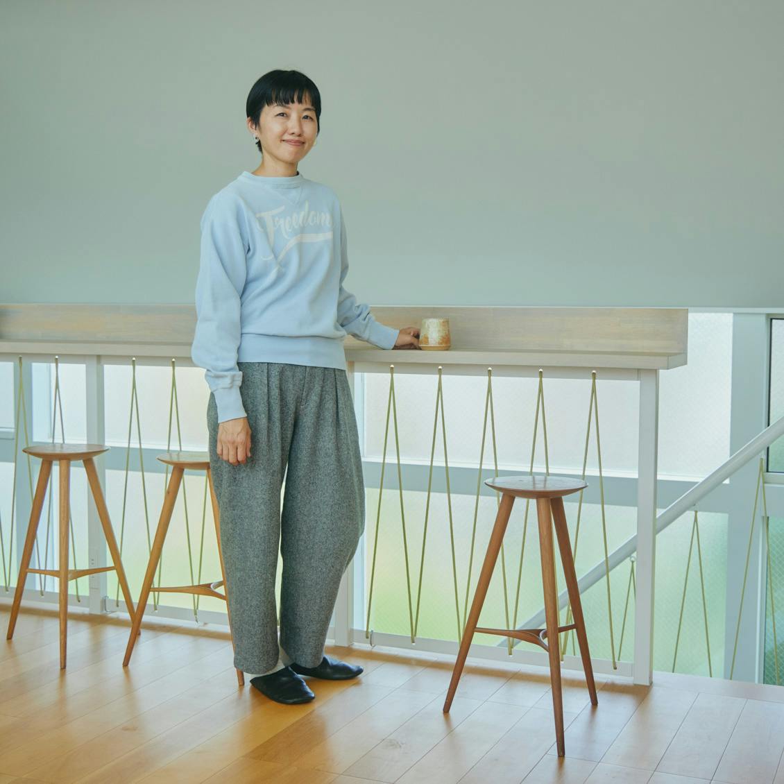やわらかツイードに、一目惚れ」カーブシルエットのパンツ （S