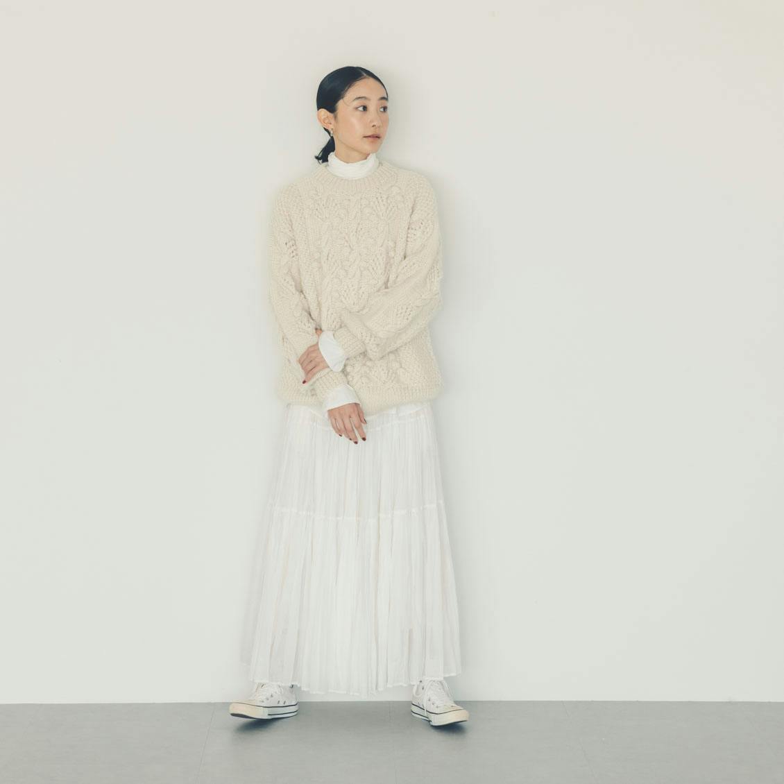 Yuni クリーム色 ニットセーター 長袖