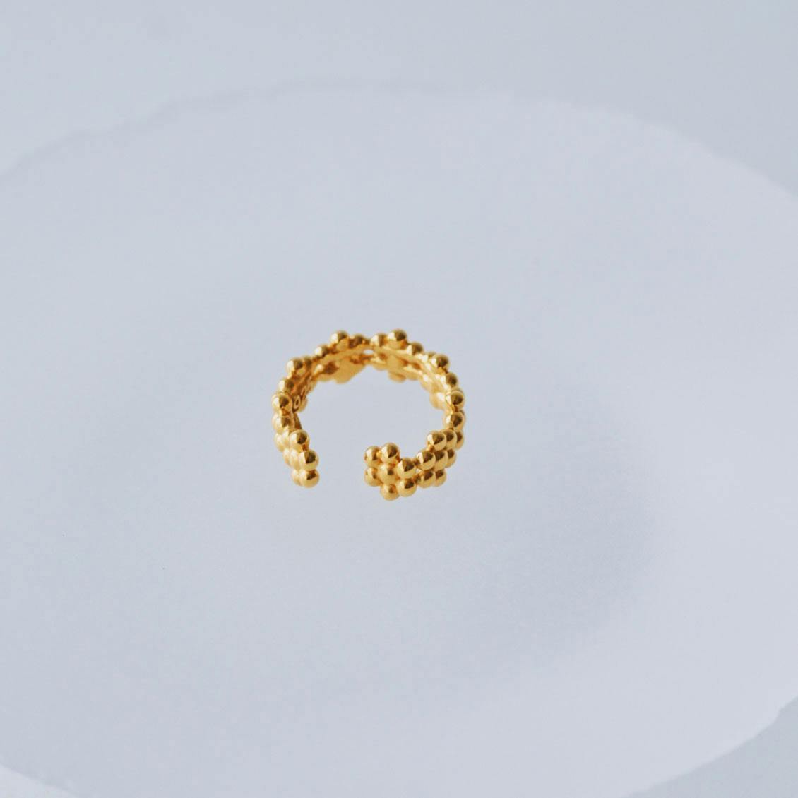 warmth / ワームス / 花のイヤーカフ（ゴールド）の商品写真