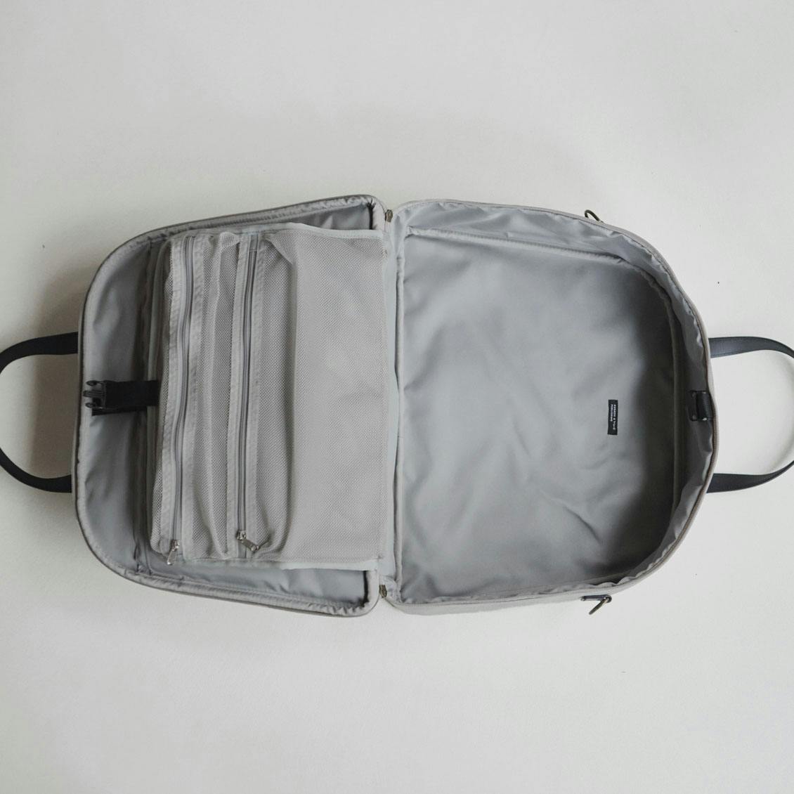 【新品】北欧暮らしの道具店スーツケースみたいに使えるボストンバッグ_グレージュ 新品】北欧、暮らしの道具店スーツケースみたいに使えるボストン