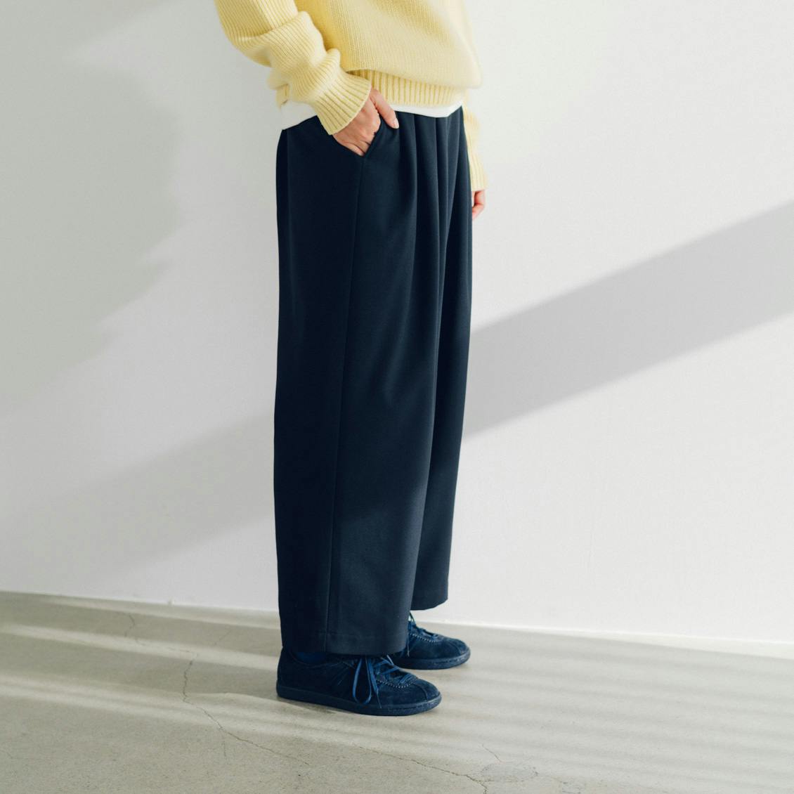 私らしく、ハレの日を」シワになりにくいフォーマルパンツ