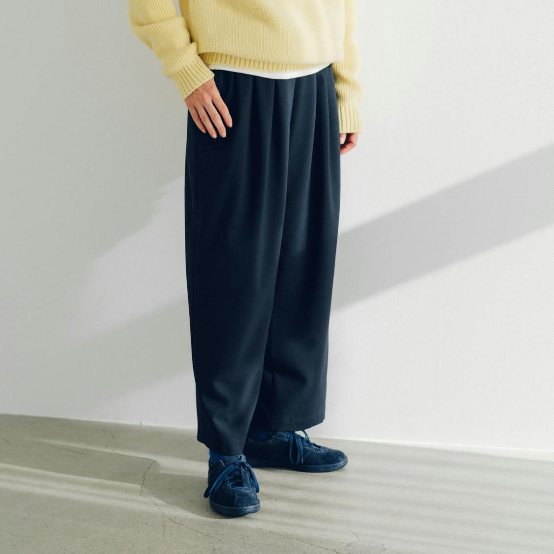 【美品】北欧暮らしの道具店 シワになりにくいフォーマルジャケット S ネイビー 私らしく、ハレの日を」シワになりにくいフォーマルジャケット