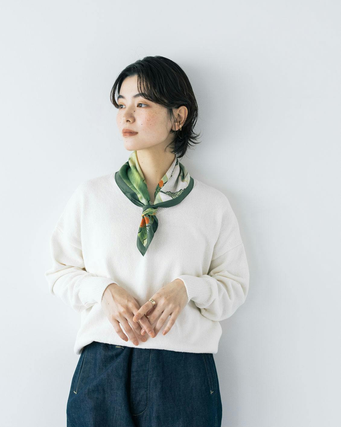 日常に、ひとさじの憧れを」色づかいにこだわったシルクスカーフ