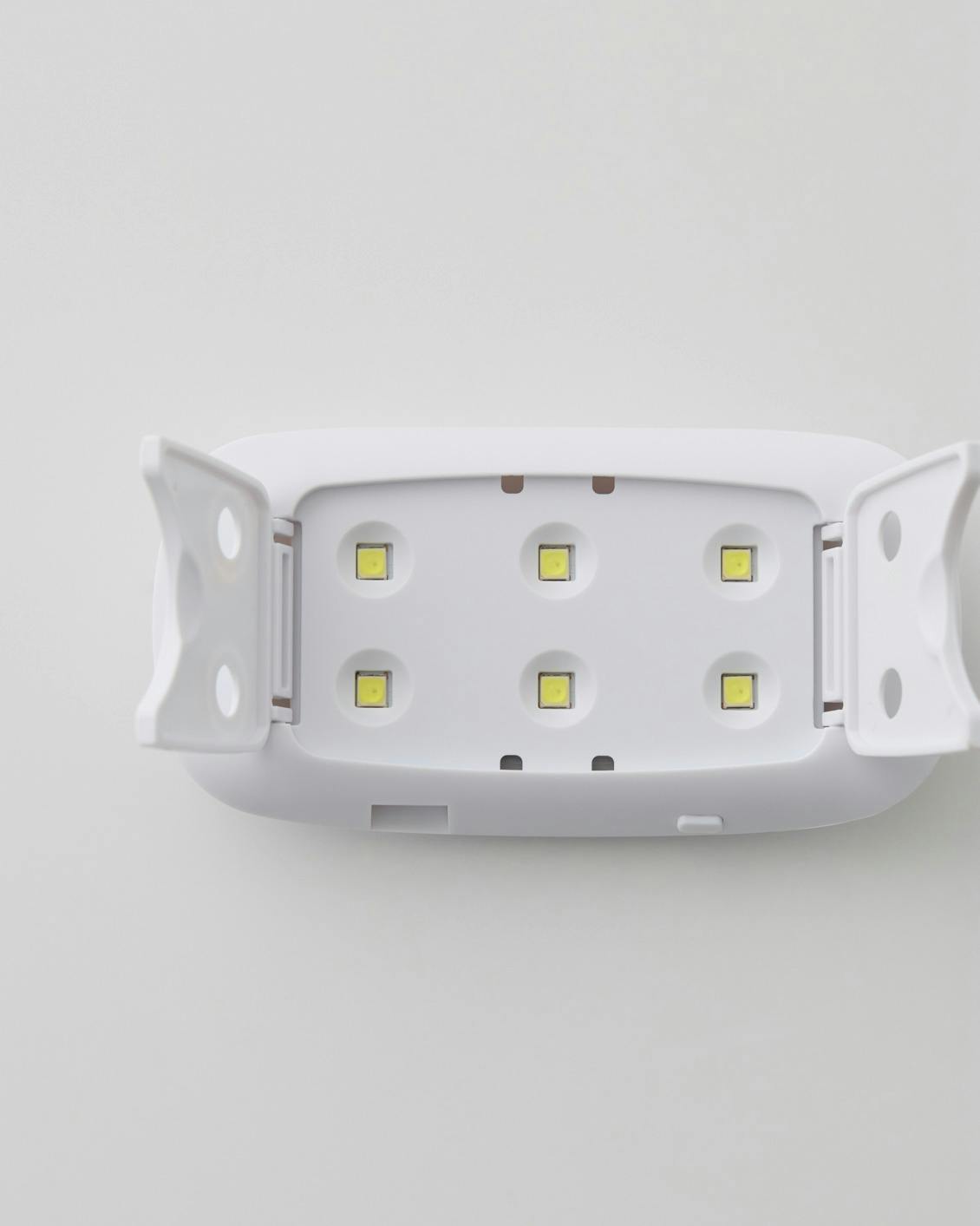 7nana / ナナ / LEDライト（6W） - 北欧、暮らしの道具店