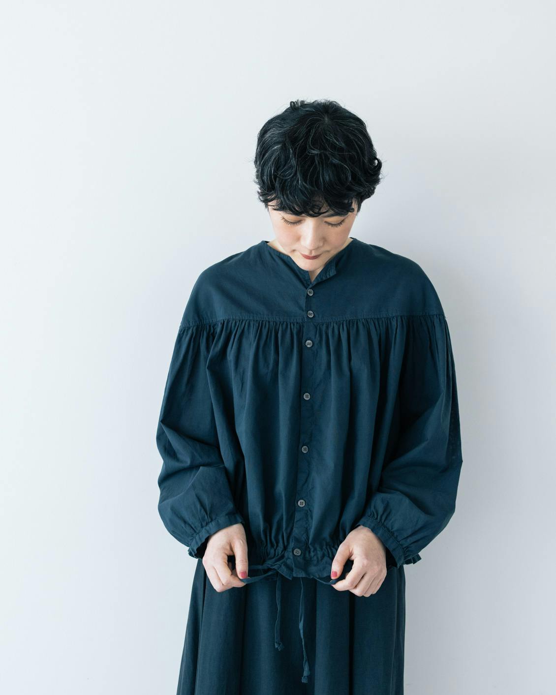 北欧、暮らしの道具店 クラシコム バンドカラーシフォンブラウス