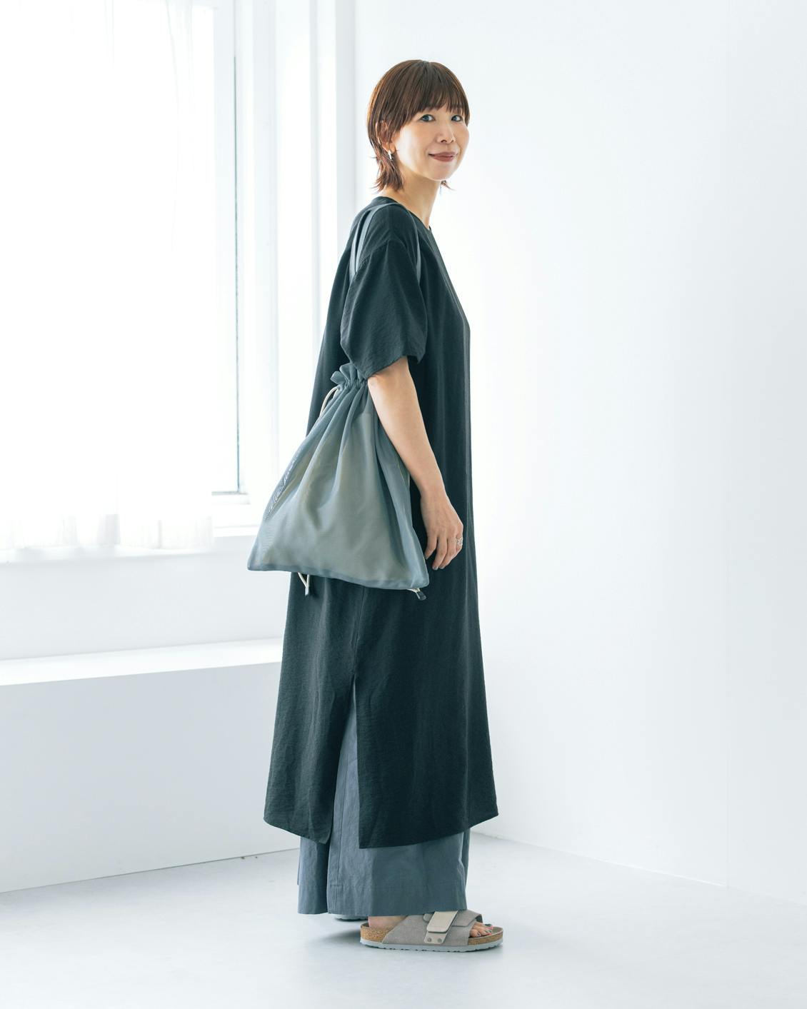 涼しさも、品のよさも」ハーフスリーブのボックスワンピース