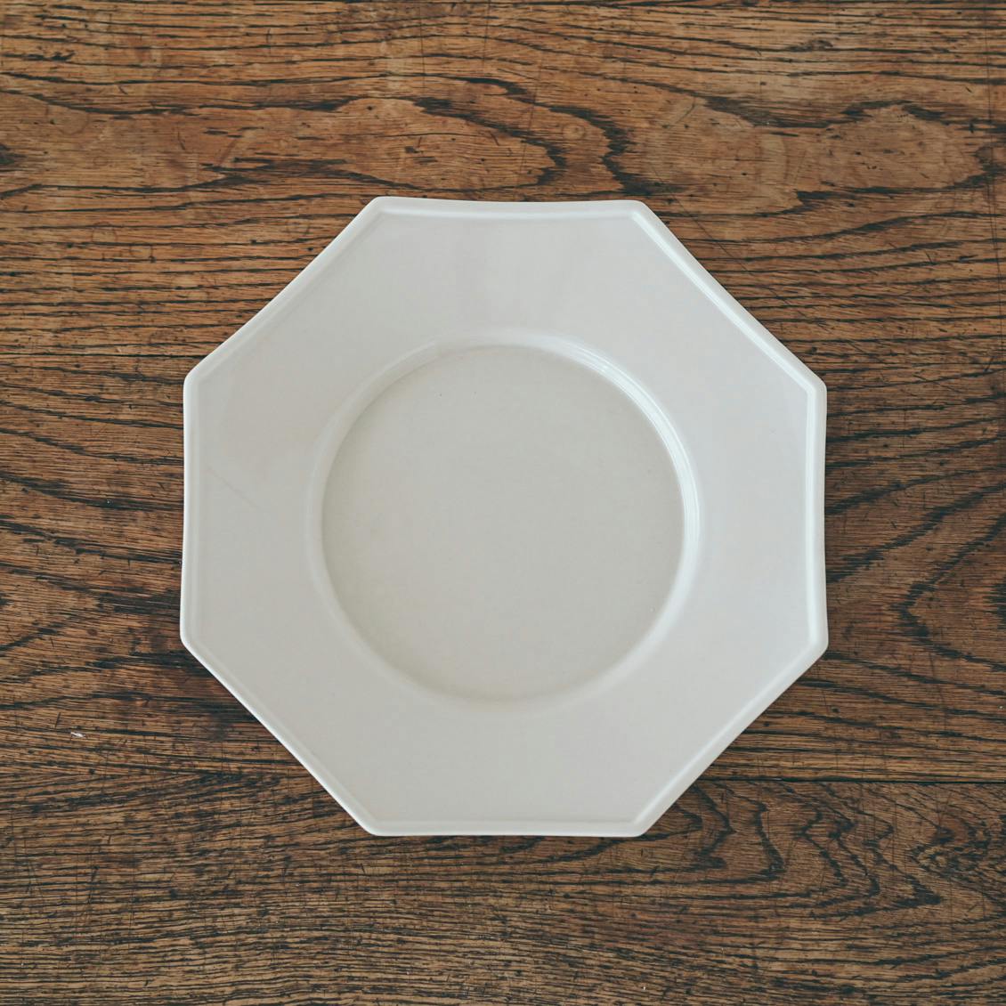 かもめ製作所 / 八角皿 / 22cm (ミルク)の商品写真