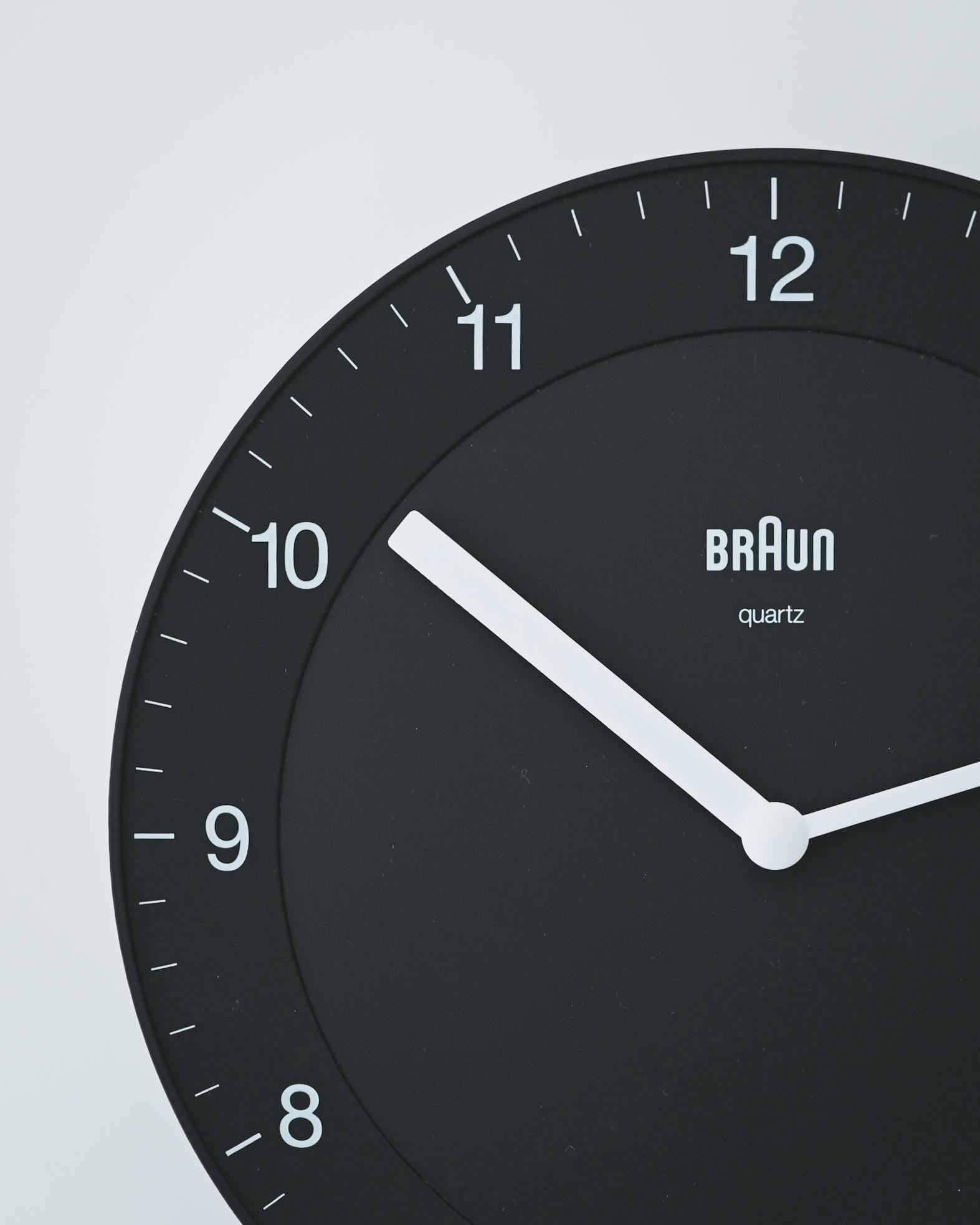 S*8様 Braun classic ABW30 クォーツ 掛時計 ドイツ製箱