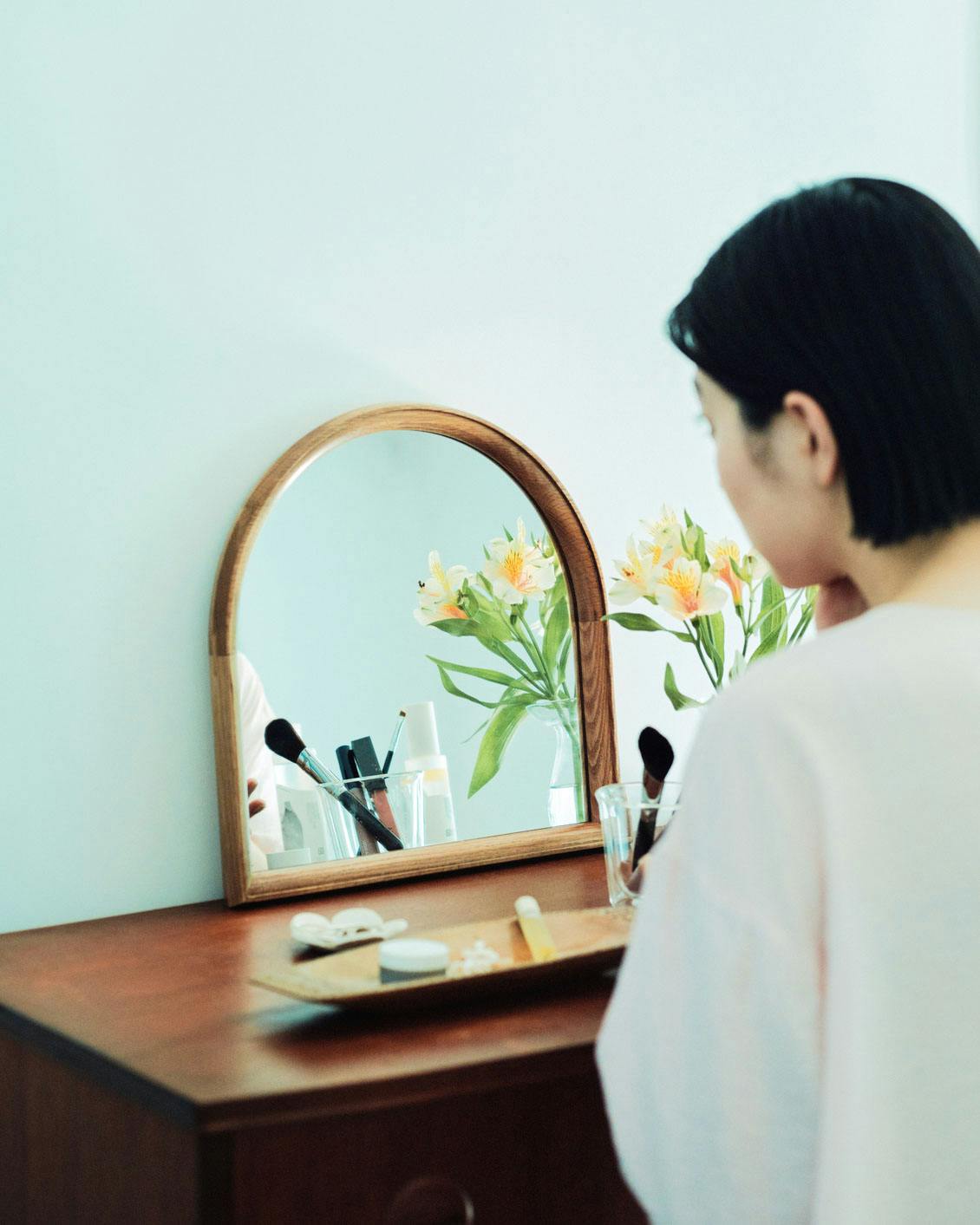 北欧暮らしの道具店 掛けても、立てても」雑貨のように飾りたいアーチ型のミラー / L