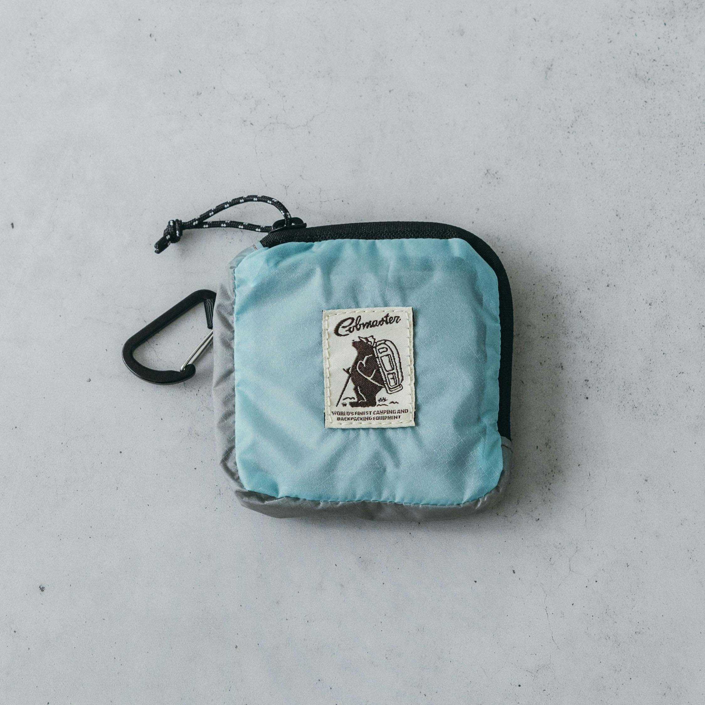 コブマスター / Cobmaster / 正方形ナイロンポーチ（ライトブルー×グレー）の商品写真