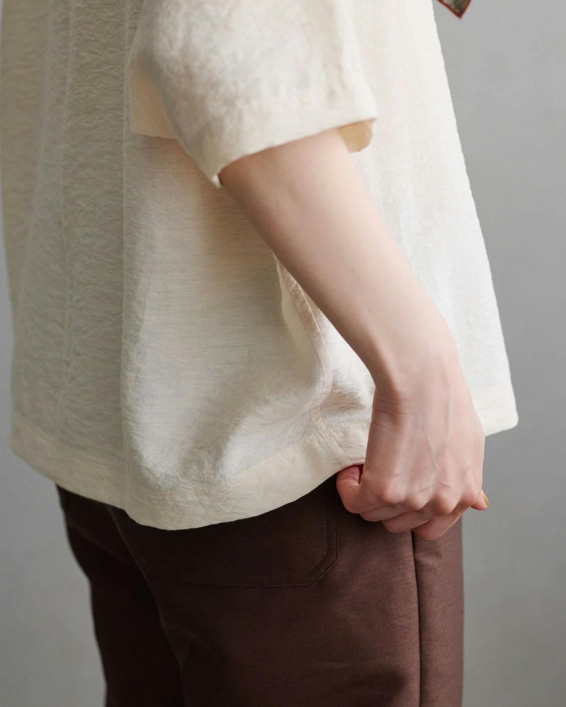北欧暮らしの道具店 「涼しさも、品のよさも」きれい色のTシャツブラウス 涼しさも、品のよさも」きれい色のTシャツブラウス（エクリュ