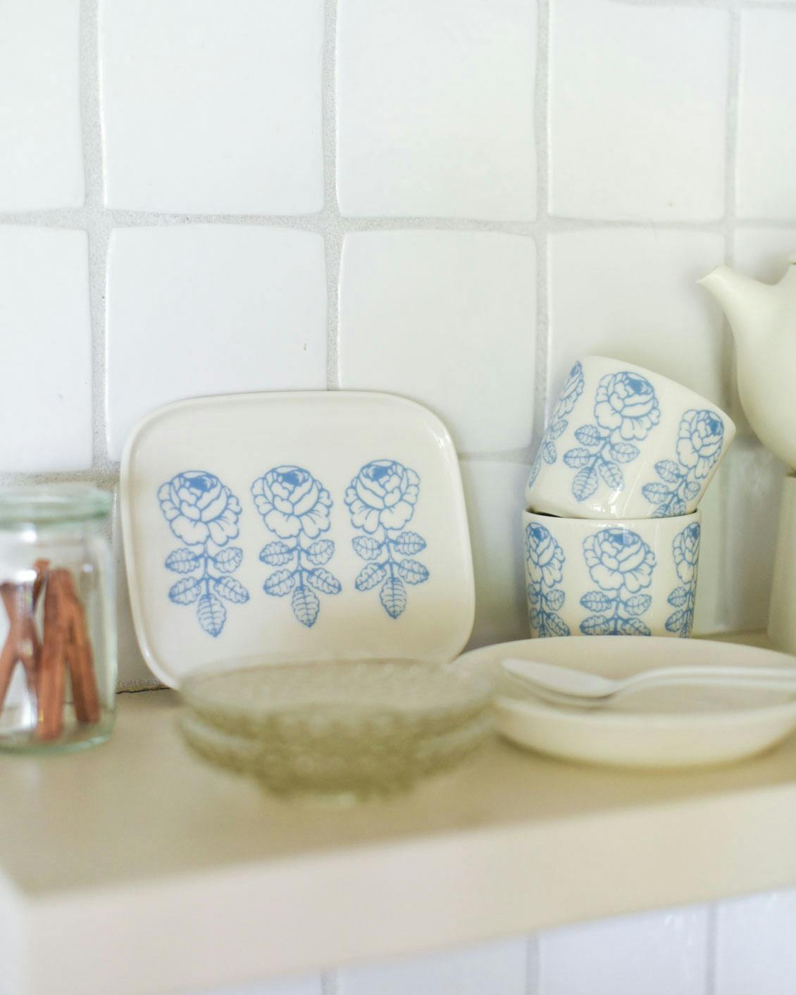 日本限定】Marimekko / マリメッコ / Vihkiruusu / プレート（ライト