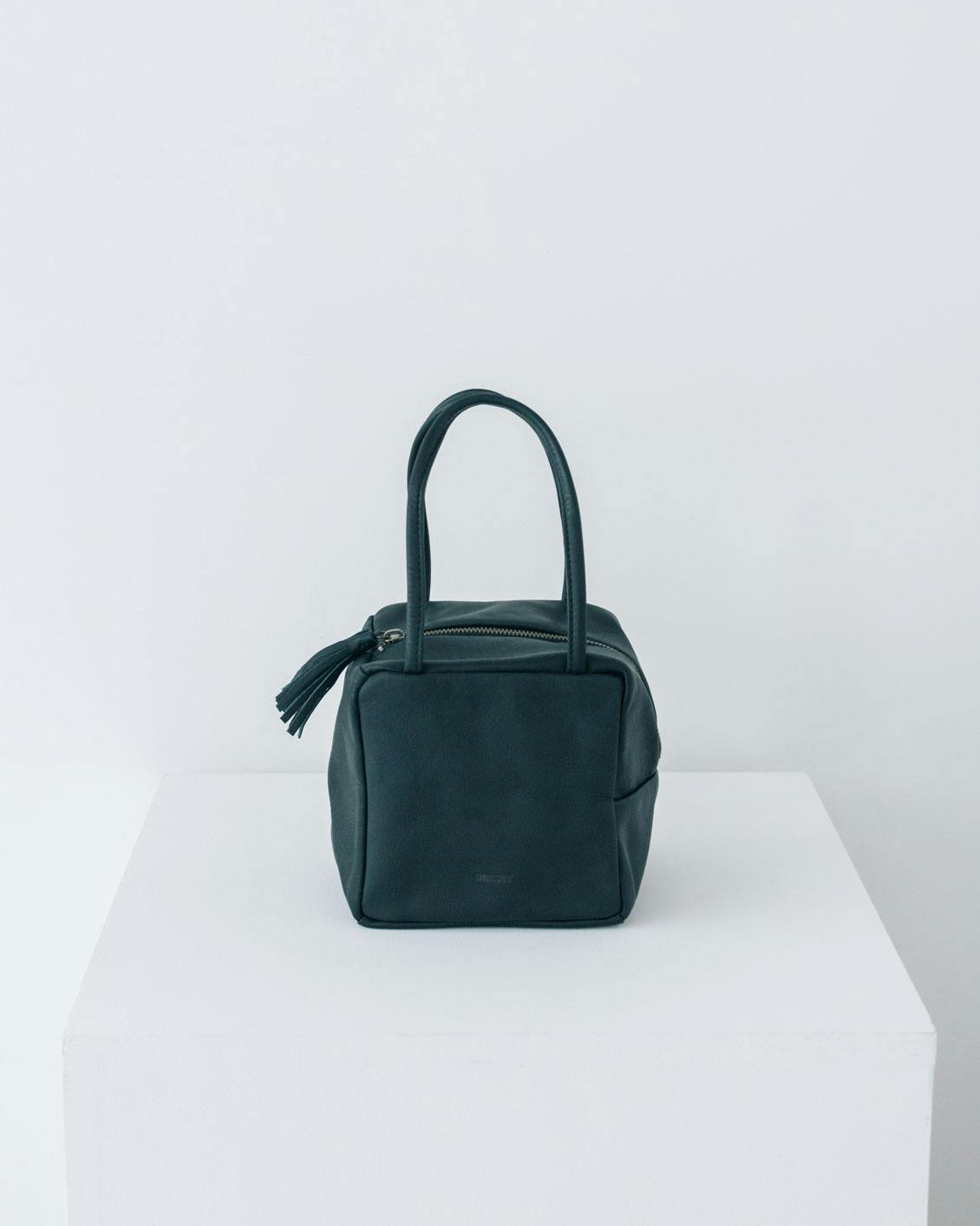 ■北欧暮らしの道具店■Danser（ダンサー）レザーバッグ L（ブラック） Danser / ダンサー / レザーバッグ / L - 北欧、暮らしの道具店