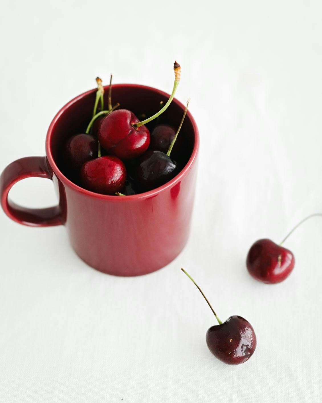 ダークチェリー 限定カラー】iittala / イッタラ / Teema / ティーマ / マグ / アイス