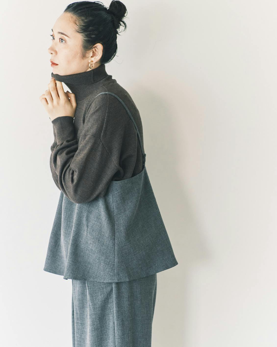 オンオフ頼れる大人のためのキャミソールセットアップ / ダークグレー