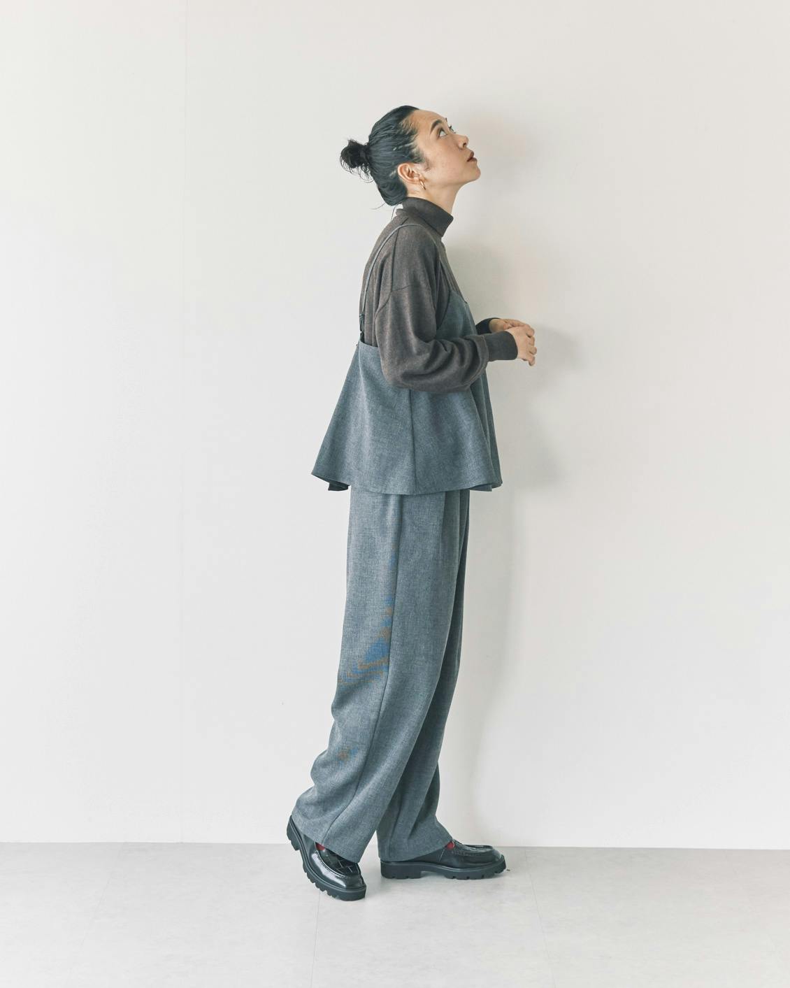 北欧暮らしの道具店　オンオフ頼れる大人のためのキャミソールセットアップ オンオフ頼れる大人のためのキャミソールセットアップ / ダークグレー