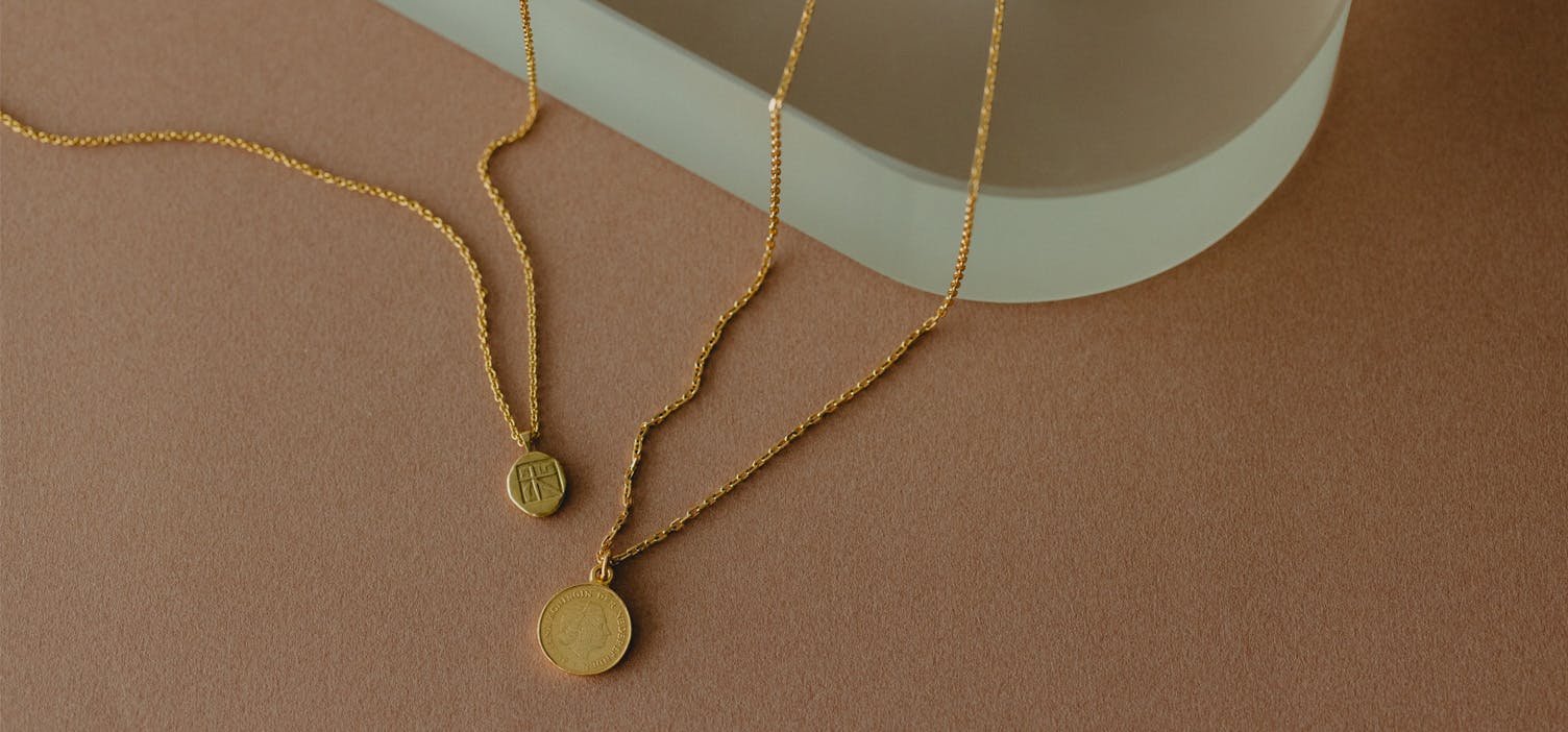 毎日コーデに似合う「コインネックレス」が再入荷