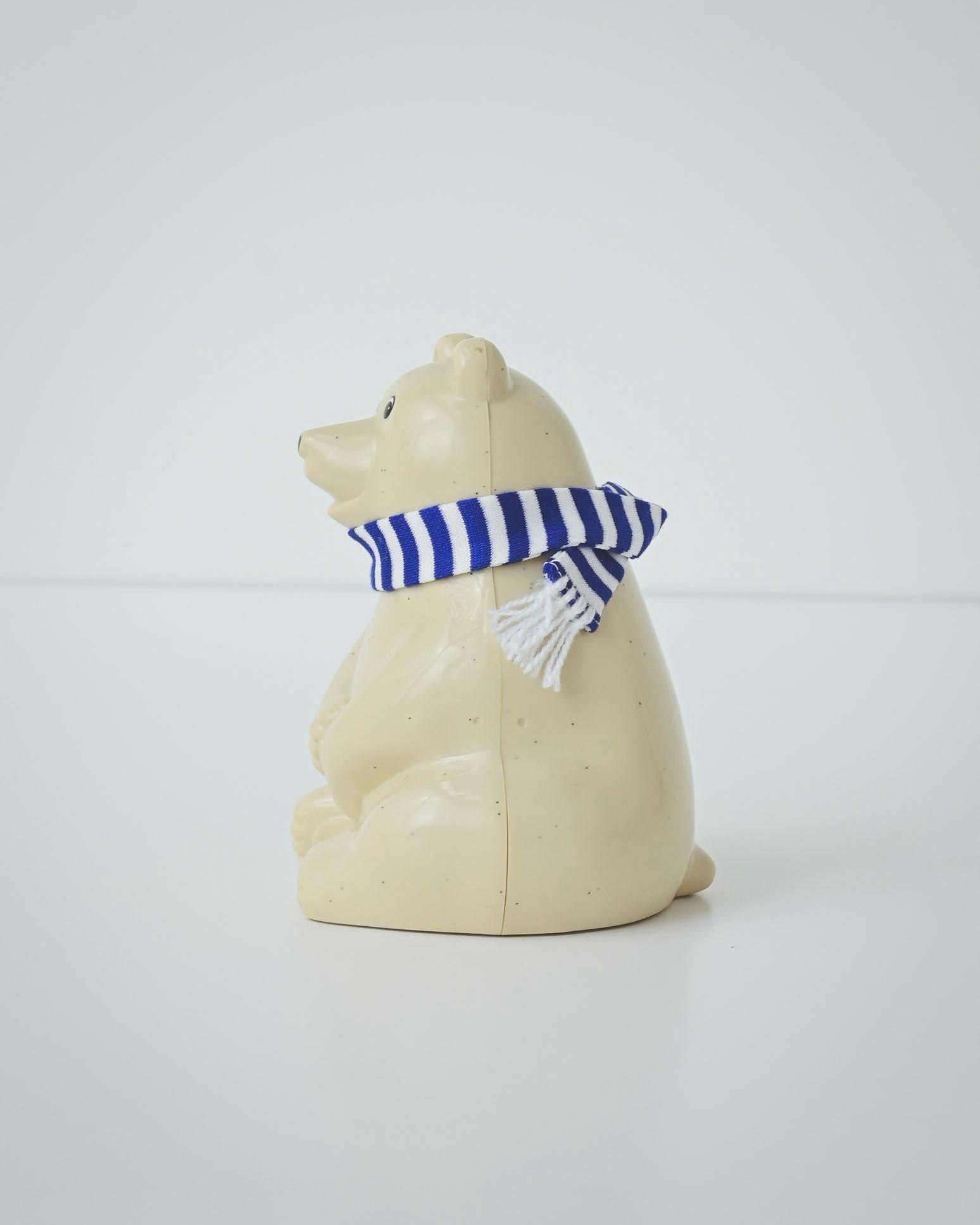 Polar Bear Money Box マフラー付き　北欧　フィンランド Polar Bear Money Box マフラー付き | HOMESIC FURNITURE