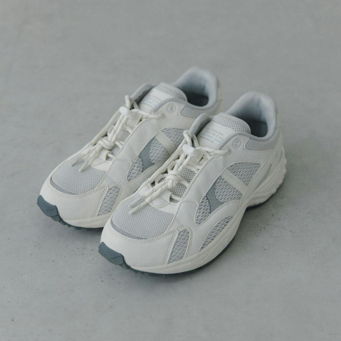 【当店限定モデル】MOONSTAR 810s / STUDENAERO / スニーカー / ホワイト（24.0cm）の商品写真