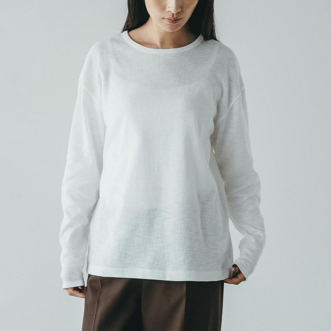 「重ねて広がるワードローブ」コットンスラブの味変カットソー / ホワイト（スクエアヘム）の商品写真