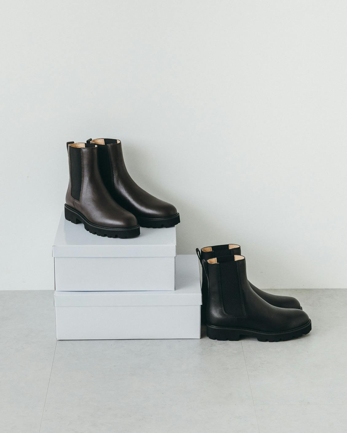 品よく、軽やかに」こだわりソールのサイドゴアブーツ / 牛革