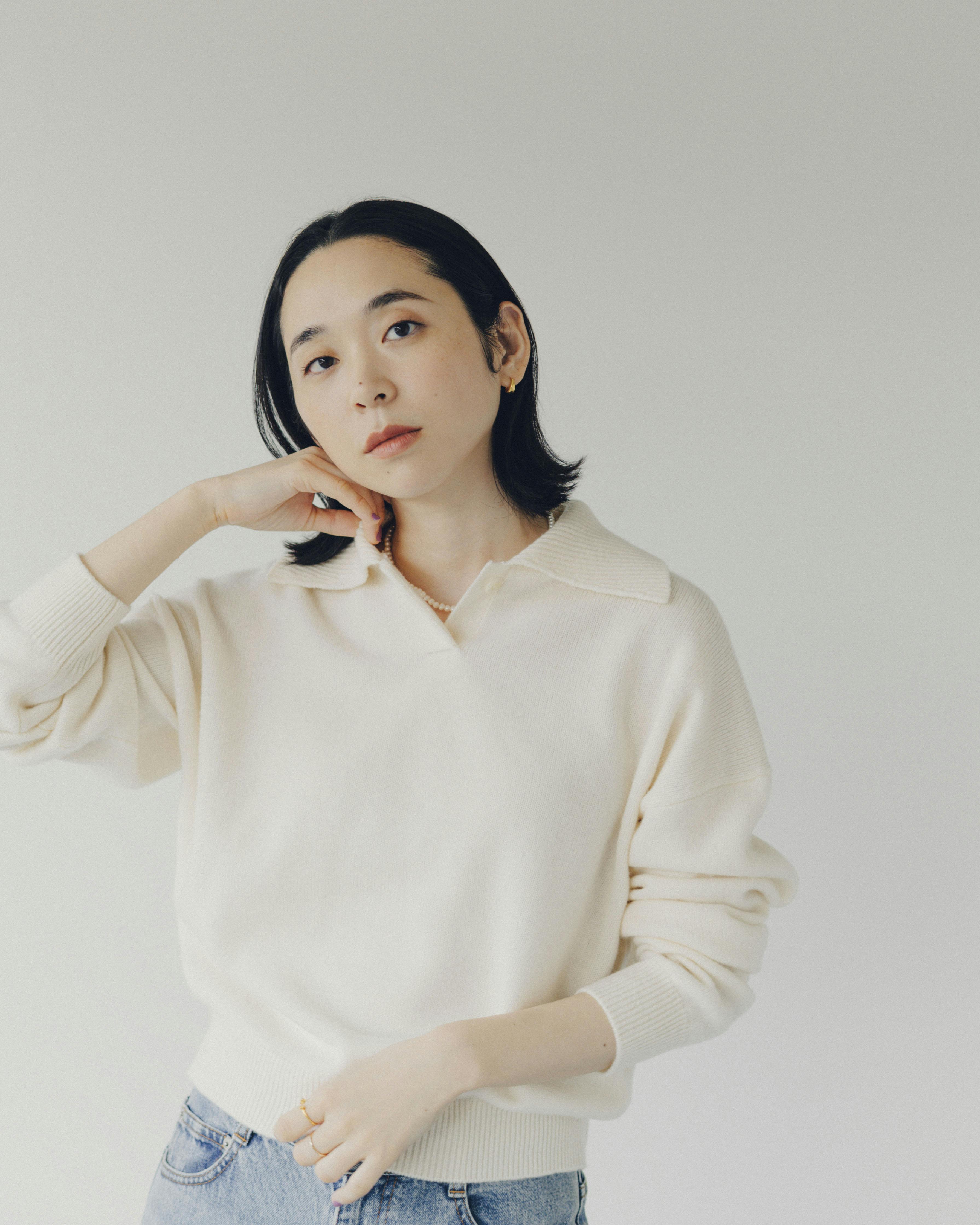 大人にひとさじのアクセント」洗えるウールの襟付きニット - 北欧