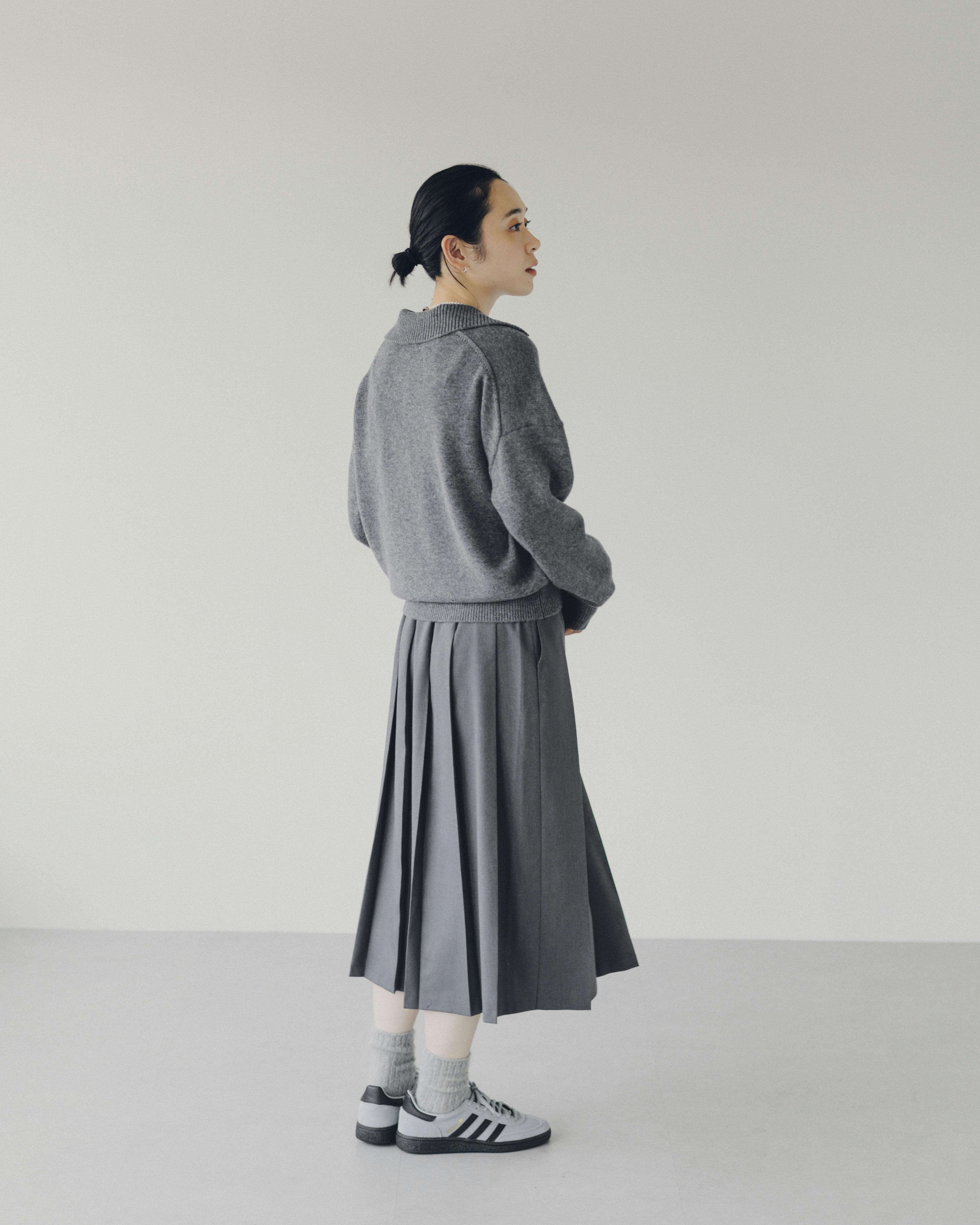 大人にひとさじのアクセント」洗えるウールの襟付きニット - 北欧