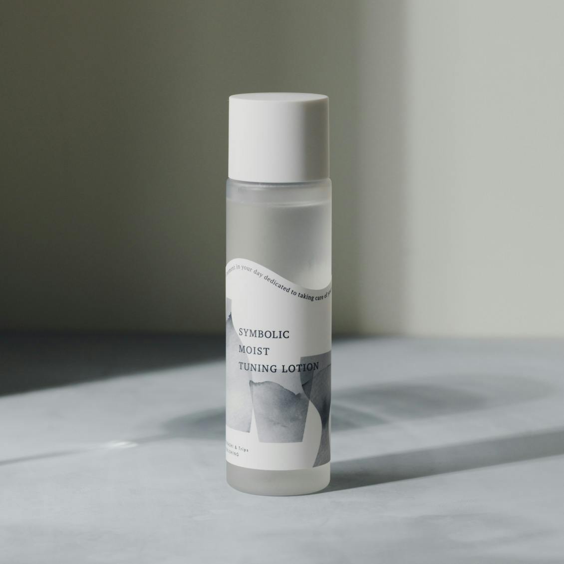 【送料無料でお届け】「どんな日も私のよりどころ」シンボリック モイストチューニングローション（化粧水） / SYMBOLIC MOIST TUNING LOTIONの商品写真