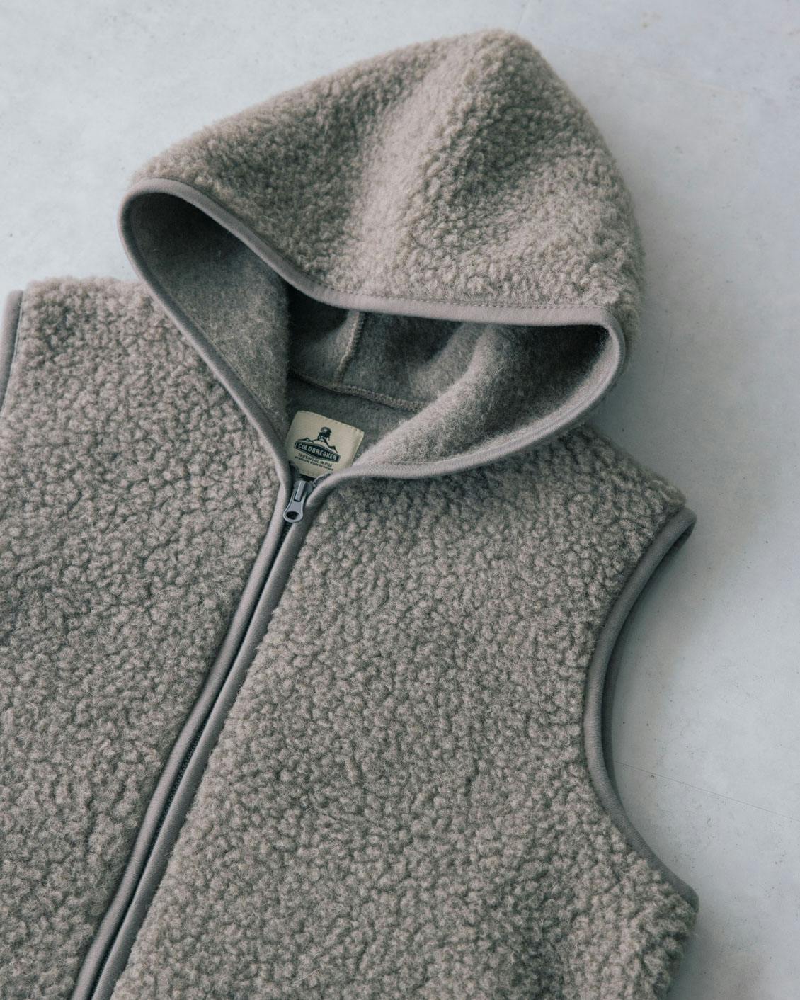 COLD BREAKER / フードボアベスト - 北欧、暮らしの道具店