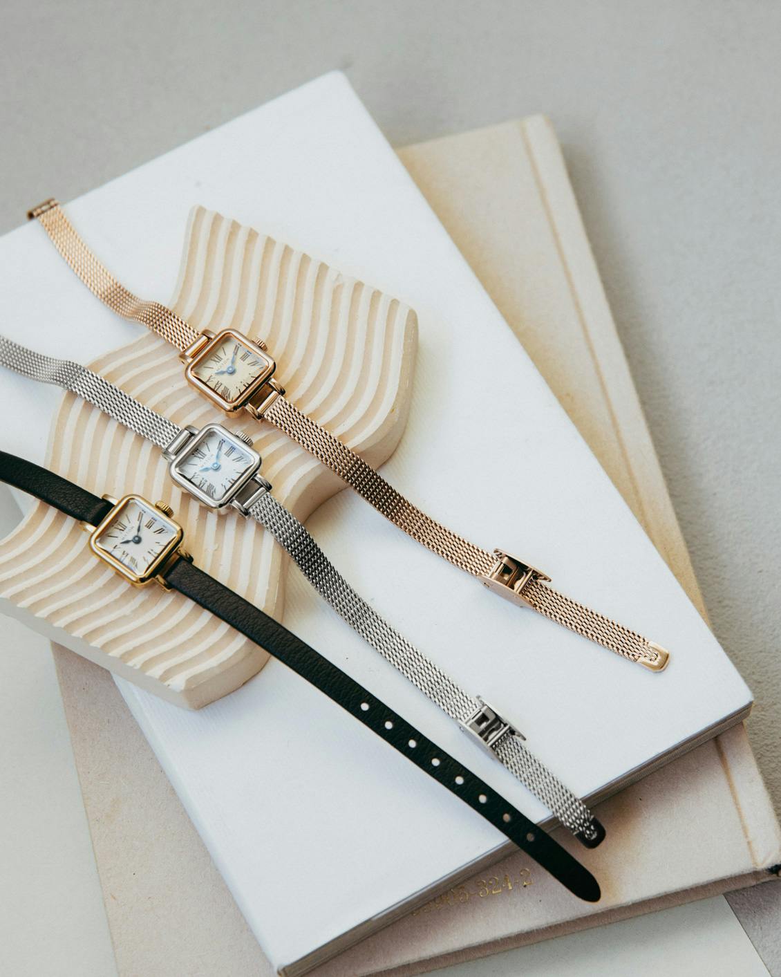 MATOW / Tsuki / 腕時計（ローズゴールド） - 北欧、暮らしの道具店