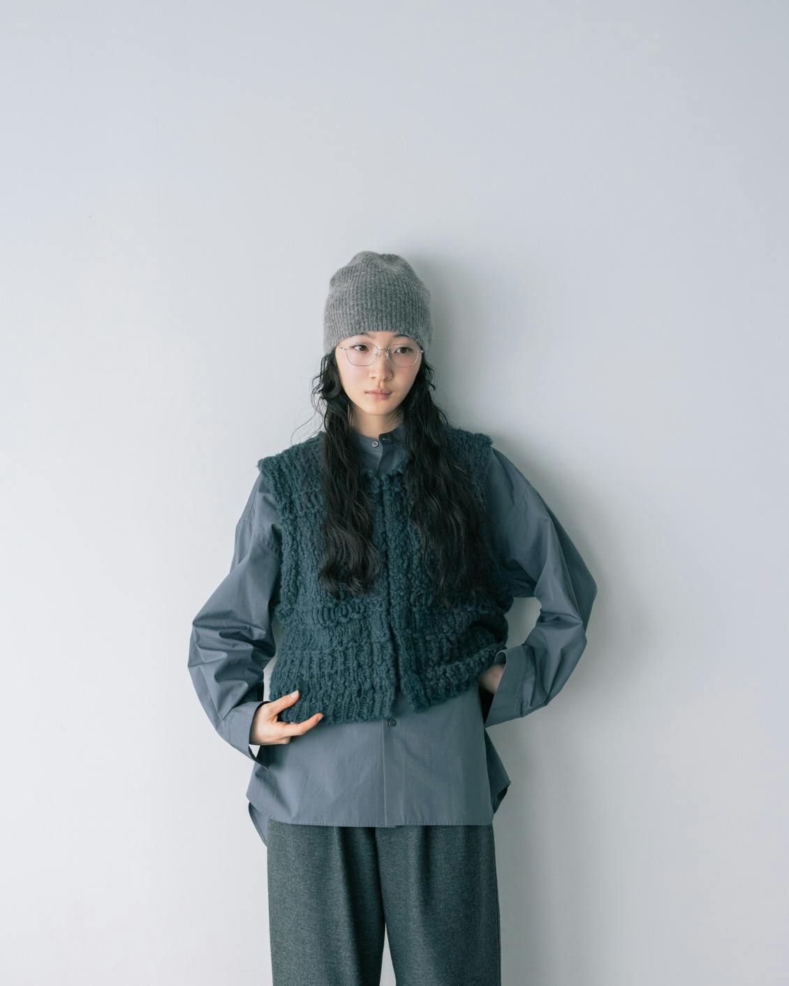 「ワードローブを新鮮に」ウール混のチャンキーニットベスト / スミクロの商品写真