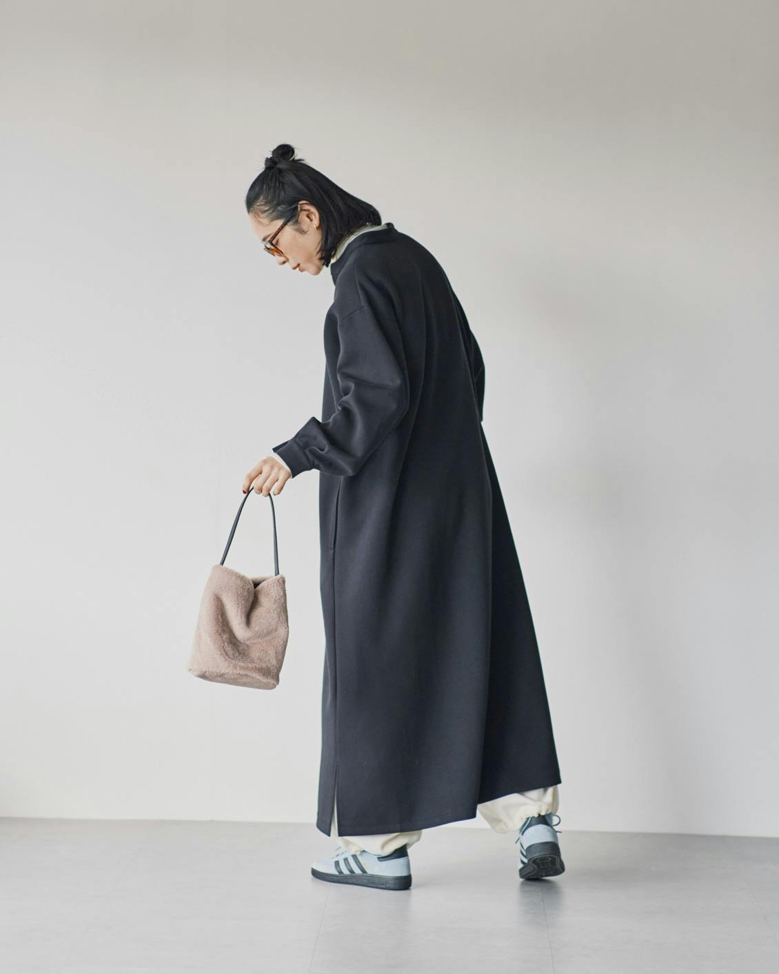 シワになりにくいポンチ素材のワンピース / ブラック・オリーブ / S・M