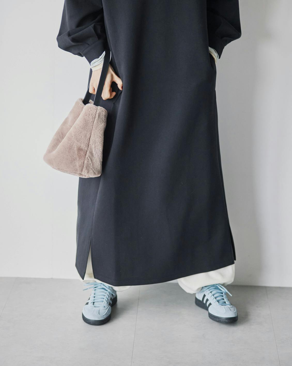 シワになりにくいポンチ素材のワンピース / ブラック・オリーブ / S・M