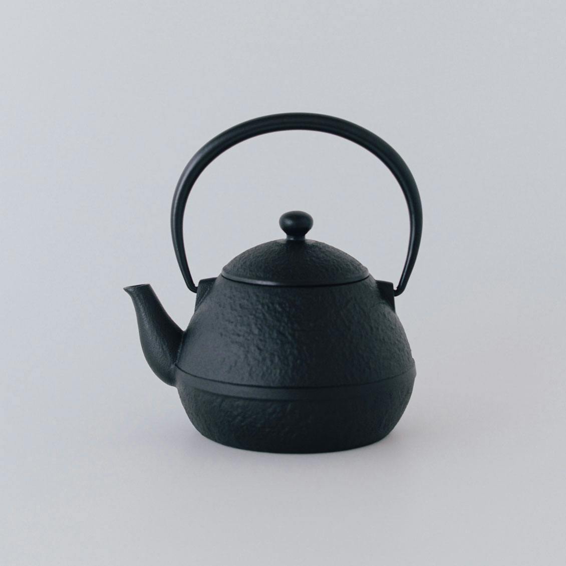 OIGEN/鉄瓶 たまご形(0.55L)の商品写真