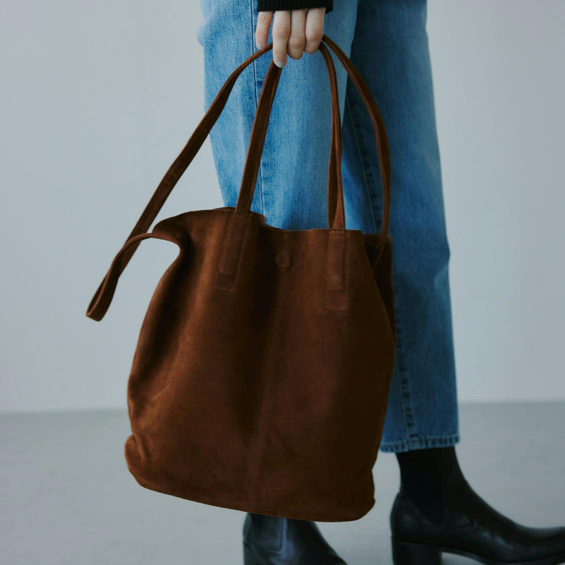 Morphée / モルフェ / オイルスエードレザーバッグ（Mサイズ）の商品写真